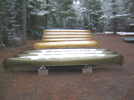 snowcanoes5_5_06.jpg